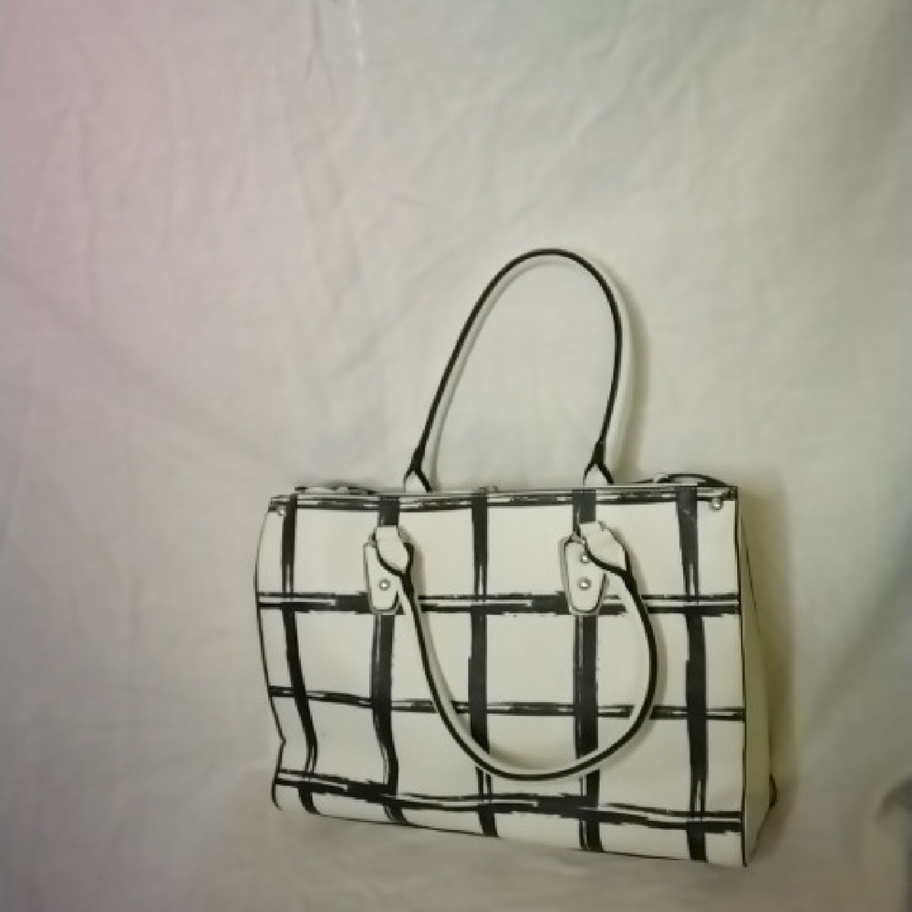 Black Rivet Monochrome Checkered Tote